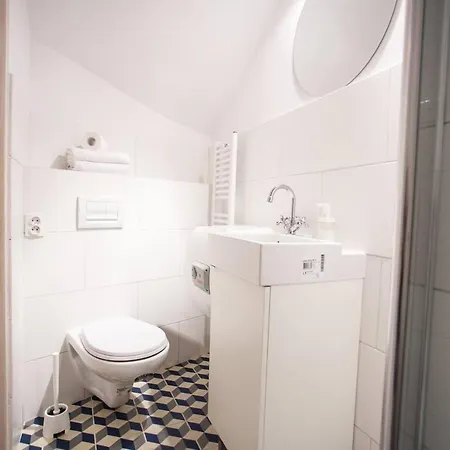 The Tiny Space 6m2 With Private Bathroom In The Hallway * Σόποτ
