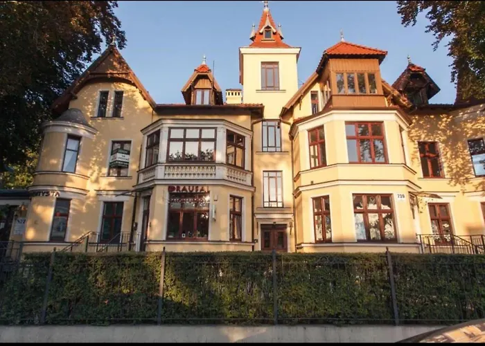 Apartman The Tiny Space 6m2 With Private Bathroom In The Hallway *